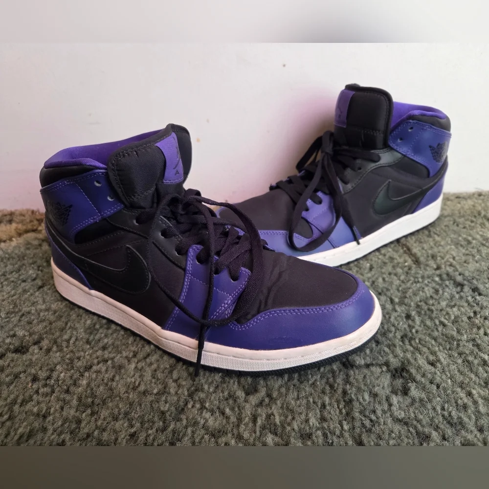 Air Jordan 1 - Retro Mid - Dark Concord - 2013 - Gently Pre- Loved - Picture 2 of 11